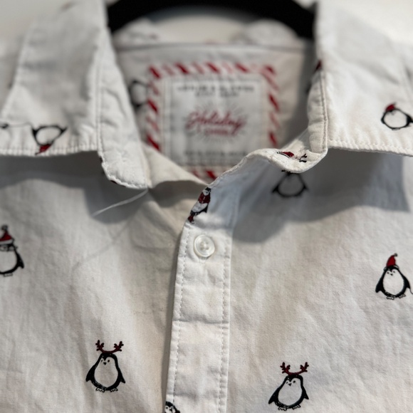 Denim & Flower “Holiday Cheer” Penguin Print Button-Up Shirt – White (XL) - Picture 3 of 6